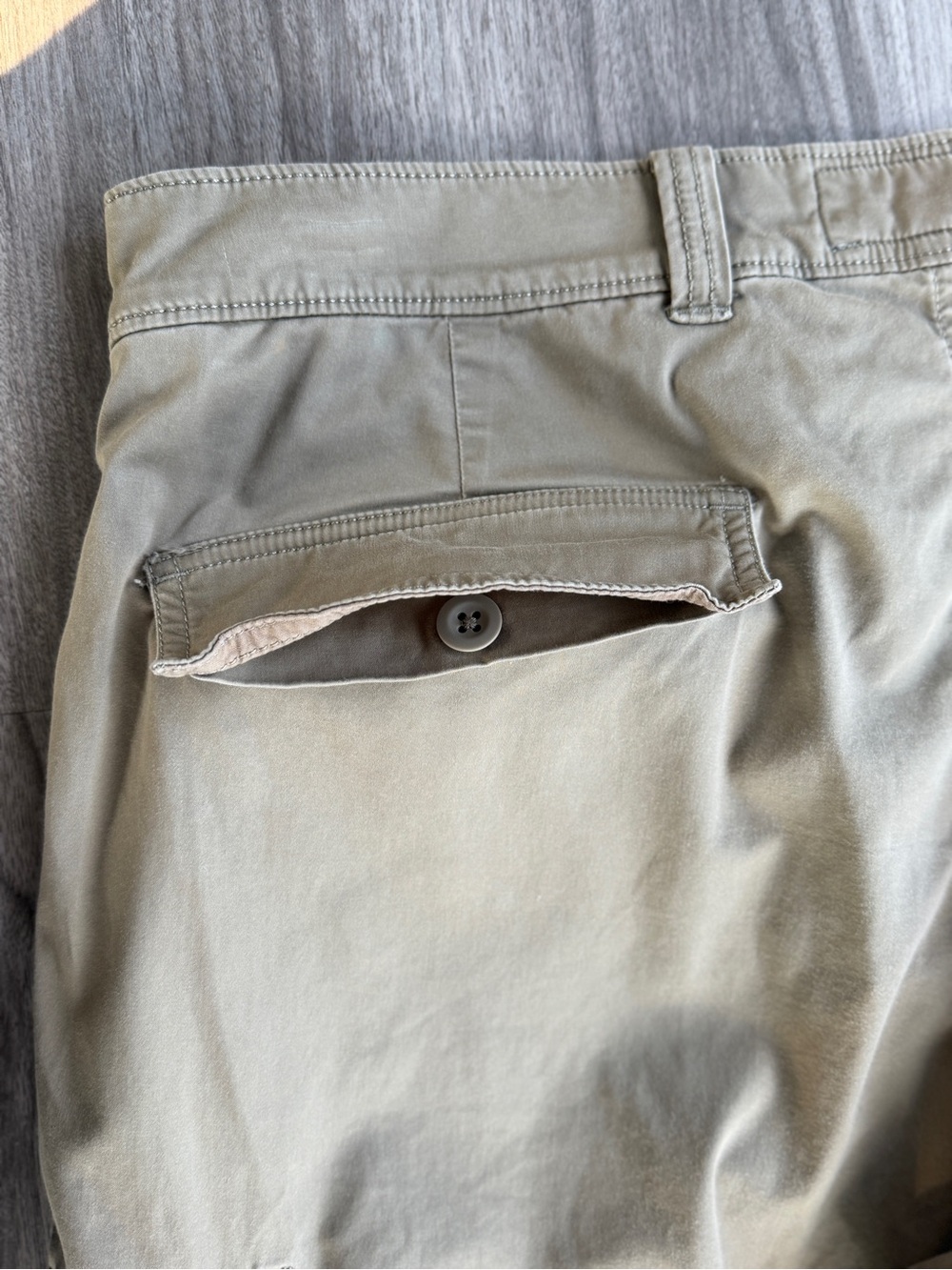 Abercrombie & Fitch Loose Fit Cargo Pants Mens 34 x 34 Tan Khaki Baggy Utility - Picture 10 of 14